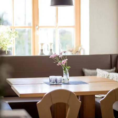 招待所 霍尔兹卡塔琳娜住宿加早餐旅馆 容霍尔茨